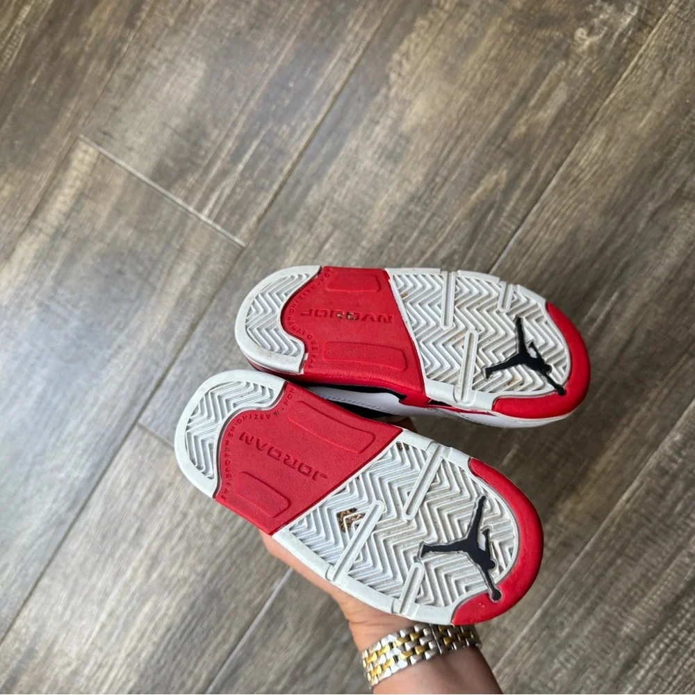 Jordan 5 retro fire red low 7c